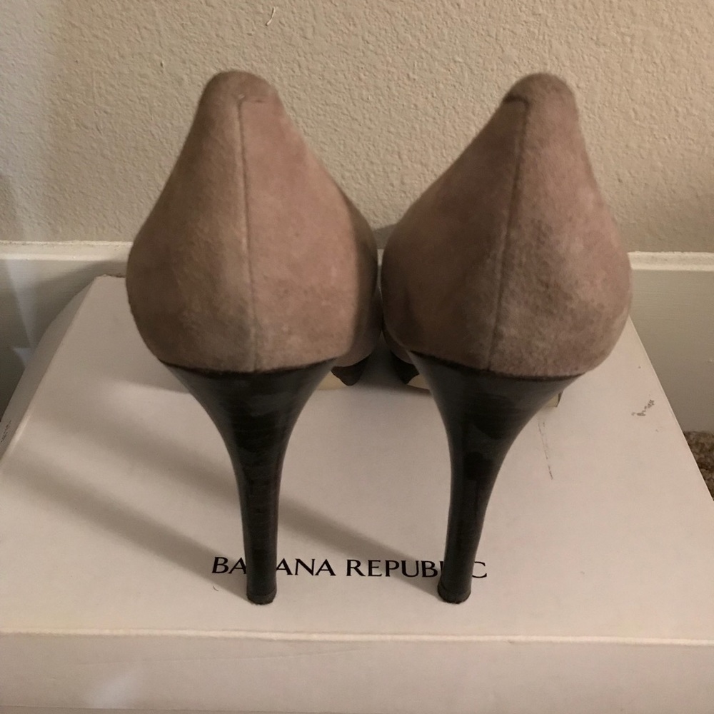 Banana Republic Martiza - ‘Smoke’ - Picture 3 of 3